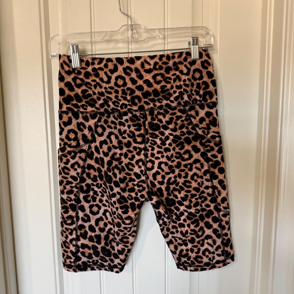 Leopard Print Bike Shorts Women's Pockets Athletic Workout Leggings Size M - Picture 4 of 5